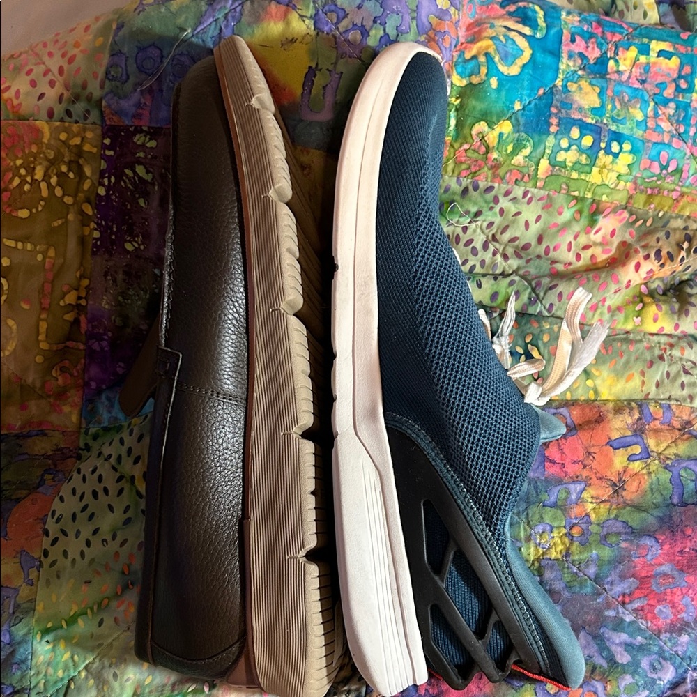 Nice pair of men’s size 10.5 blue athletic shoes in good condition - Picture 7 of 8
